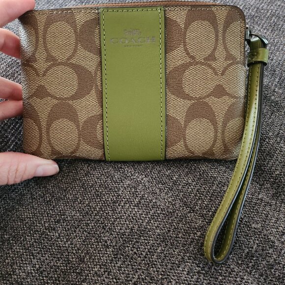 Coach Wristlet - Picture 1 of 3